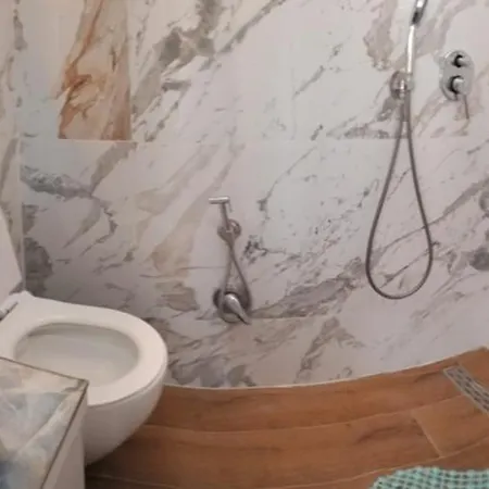 Te Lida 1 דירה Vlorë